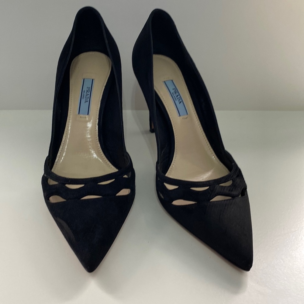 Prada pumps size 38 suede pump